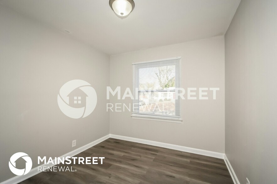 Building Photo - 1224 Ashford Dr