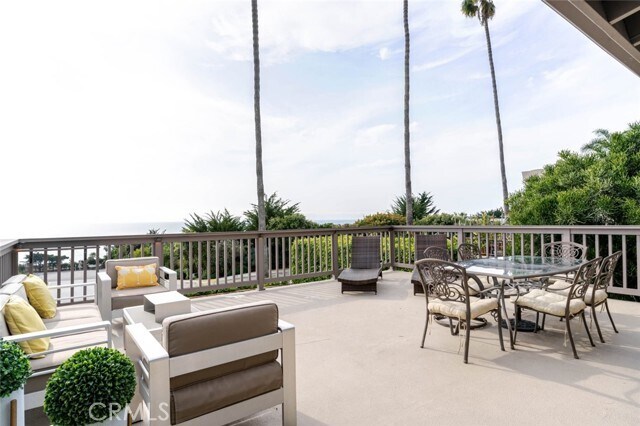 Building Photo - 11813 Ellice St