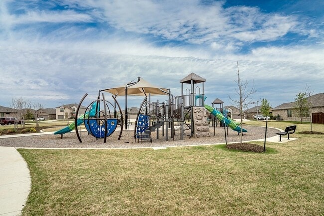Building Photo - 825 Blackhorse Trl
