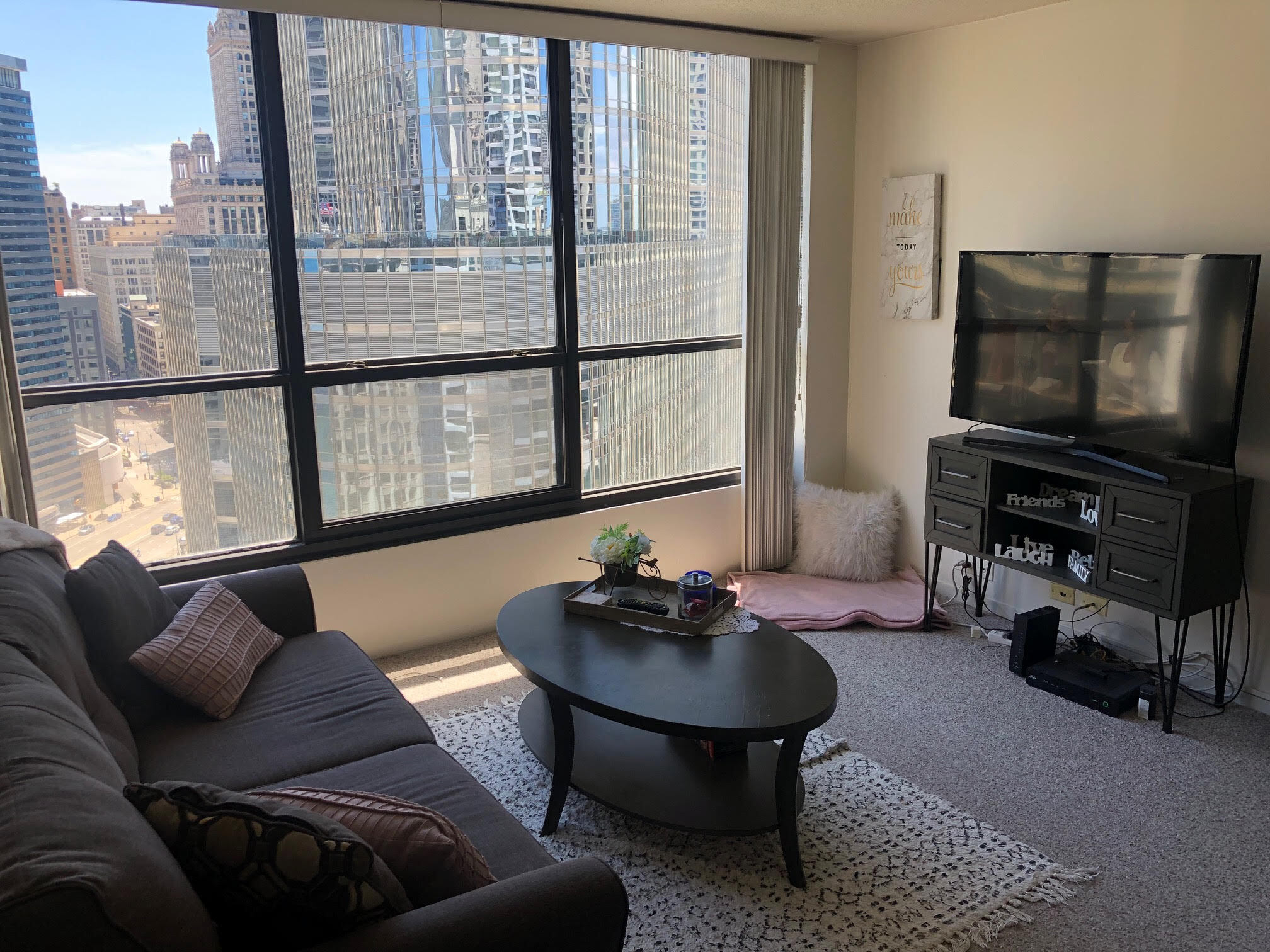 Building Photo - 405 N Wabash Ave