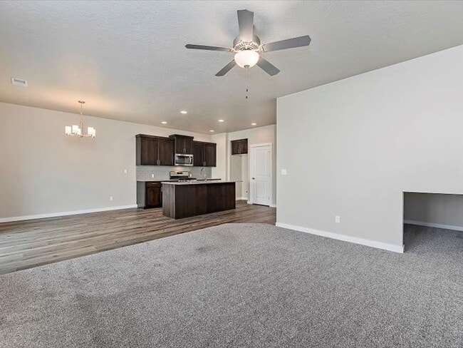 Building Photo - Must See!  Ready to move in! 4 bedroom, 2 bath home available in Verado with landscaping Included!