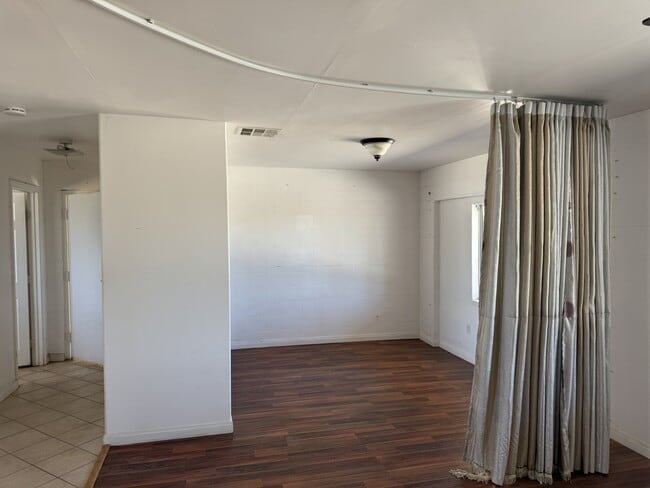 Building Photo - 14738 Poplar St