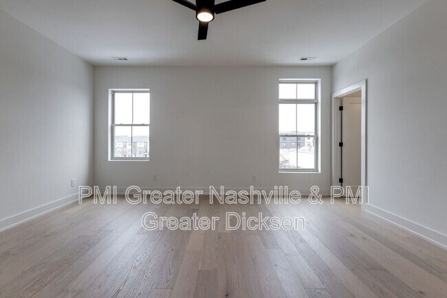 Building Photo - 404 Morningside Mnr