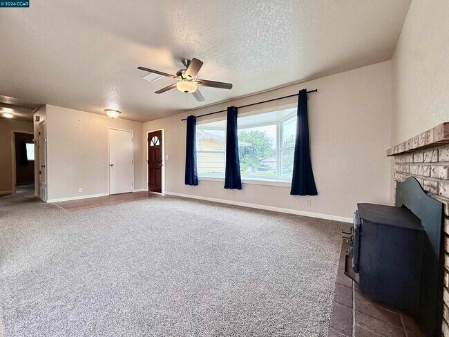 Building Photo - 2236 Currier Pl
