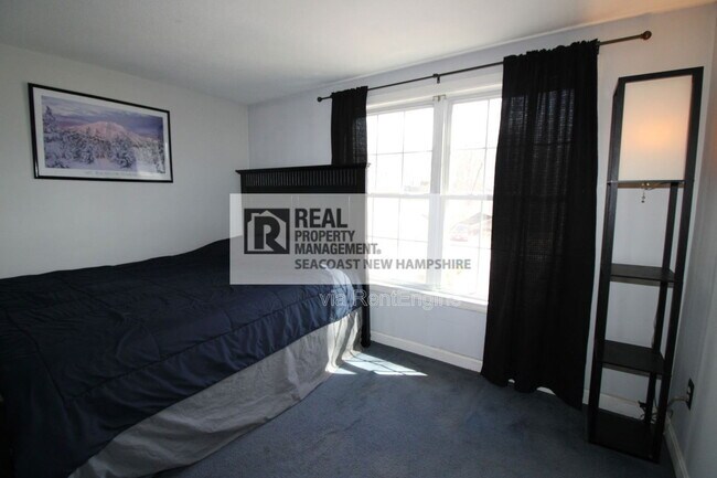 Building Photo - 93 Henry Law Ave