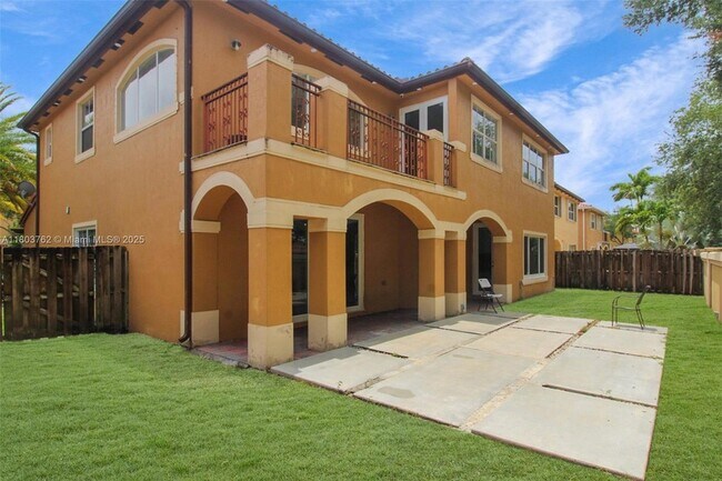 Building Photo - 15445 SW 26th Terrace