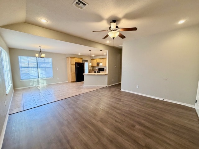 Building Photo - 2827 N Cassius Ln