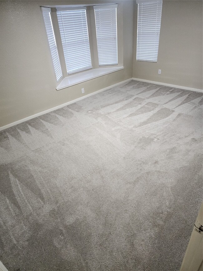 Building Photo - 19215 Brook Village Rd