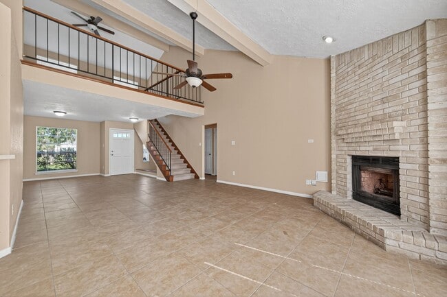 Building Photo - 3210 Kempwood Dr