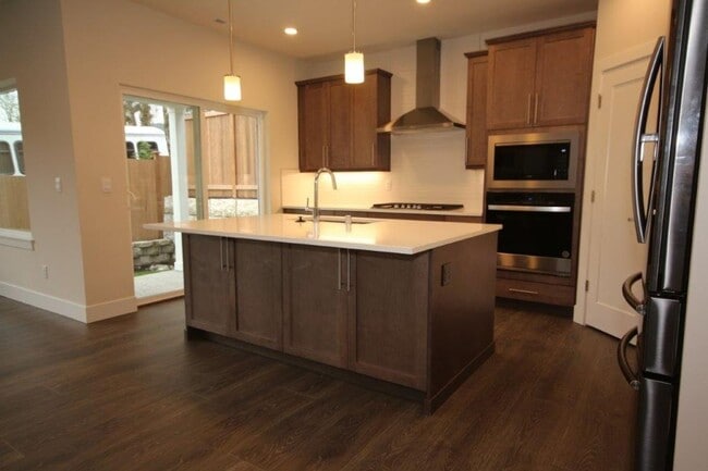 Building Photo - 2024 Brand New Build in Bothell