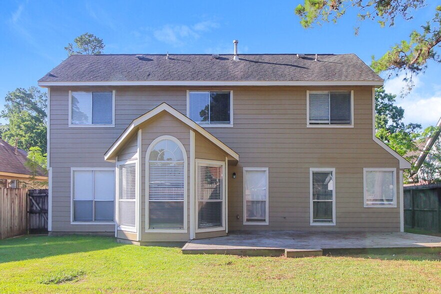 Building Photo - 2711 Knollbrook Ln