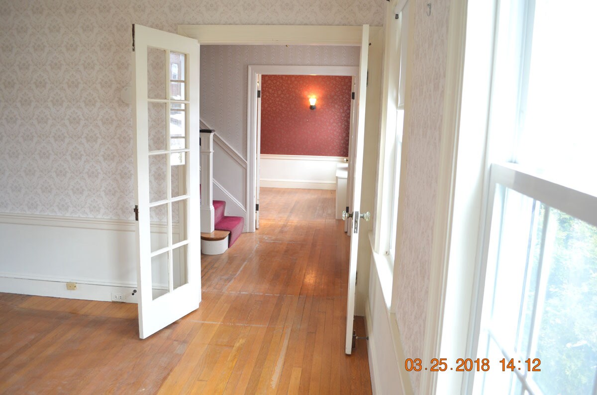 Building Photo - 60 Undine Rd