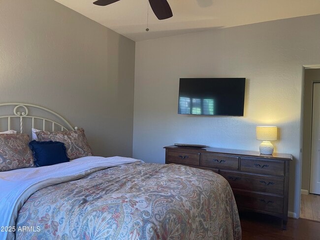 Building Photo - 6020 E Rancho Manana Blvd