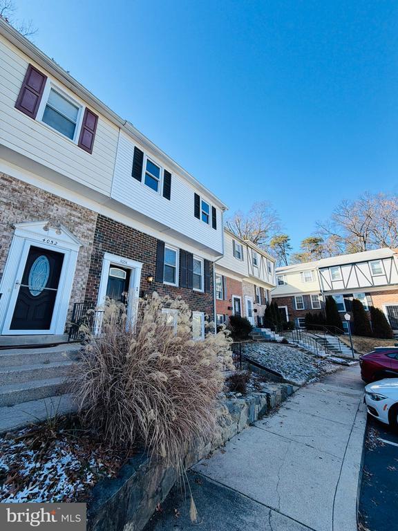 Building Photo - 4054 Hanson Oaks Dr