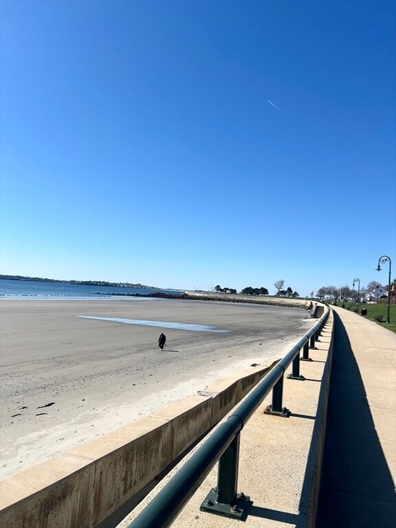 Building Photo - 77 Lynn Shore Dr