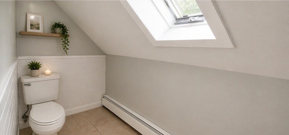 Building Photo - 18 Hathorn St