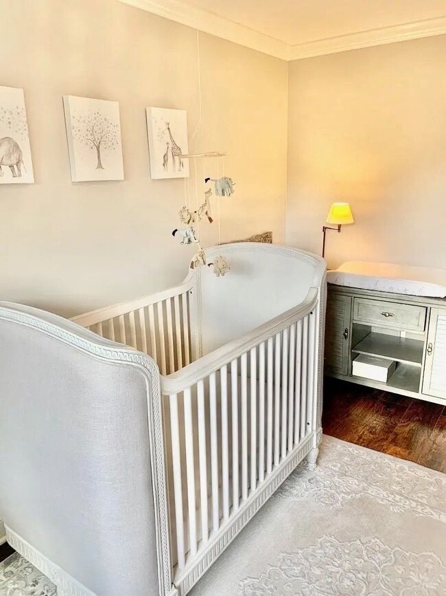 Building Photo - Beautiful 2-bedroom & 2-Bathroom Condo in ...