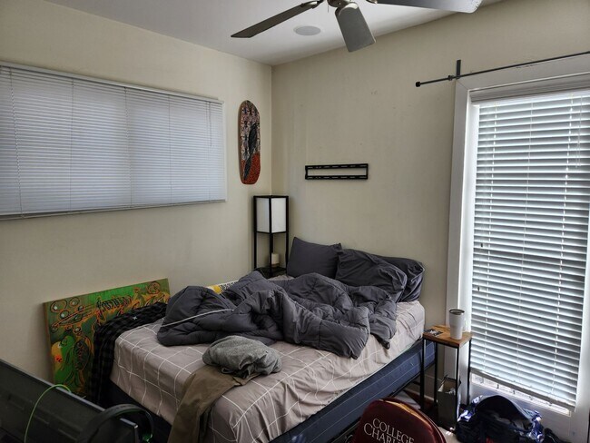 Building Photo - Downtown Rental