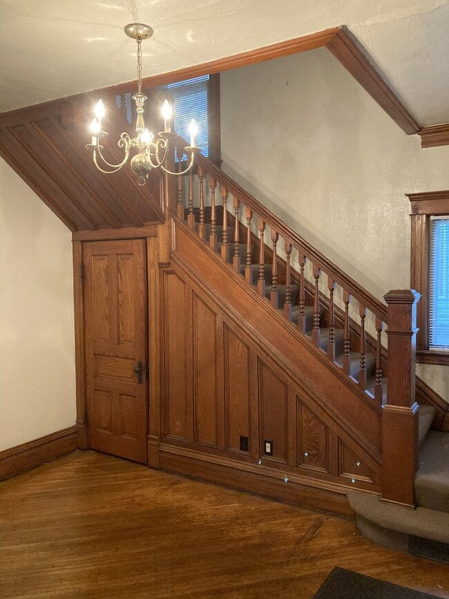 Grand staircase - 1409 Main St