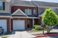 Building Photo - "Charming 2-Bed Oasis with Elegant Hardwoo...