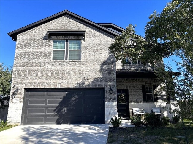 Building Photo - 700 Hays Hill Dr