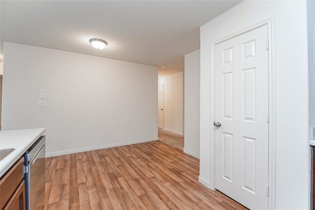 Building Photo - 184 Red Clover