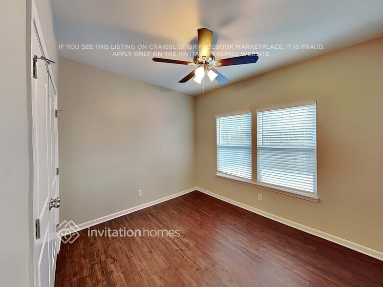 Building Photo - 111 Louden Dr