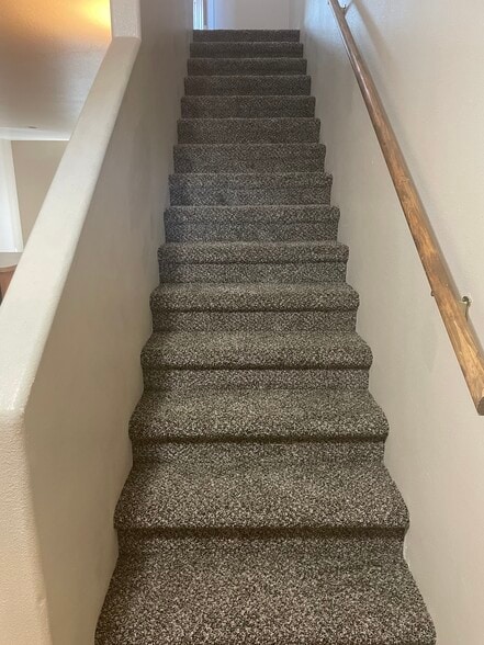 Building Photo - 4220 Central Ave