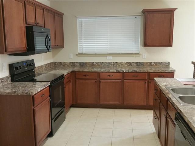 Building Photo - 9208 San Tejas Dr
