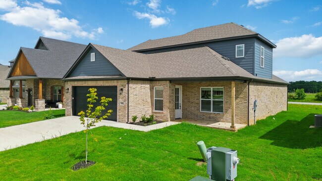 Building Photo - 980 Trestle Ln