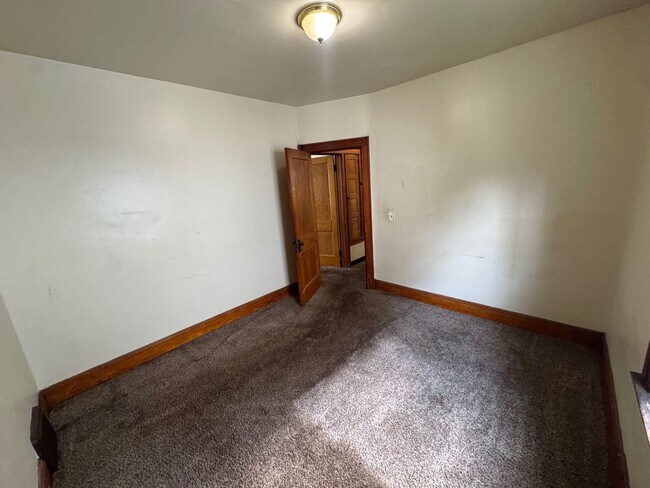 Building Photo - 3591 E 108th St