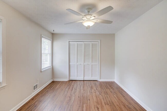 Building Photo - 4905 Wade Valley Way