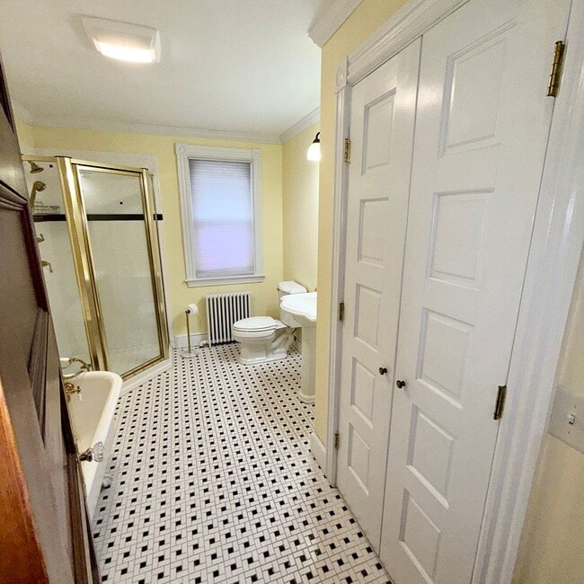 Building Photo - Luxury 2BR/2BA on Eastern Prom – Walk to Waterfront