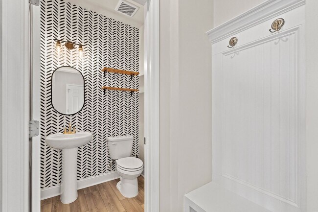 Building Photo - **Beautiful Wendell Home 3/2.5 W/ Fenced in Yard**