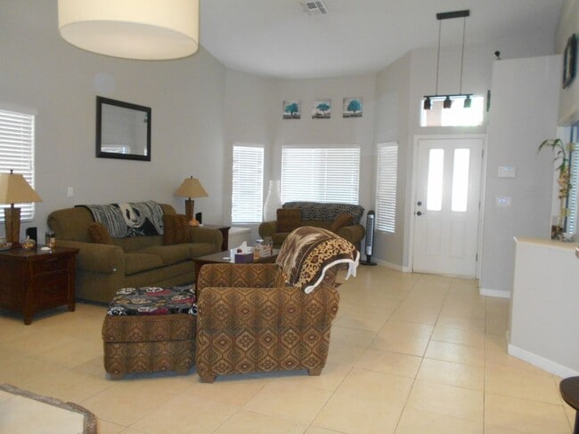 Building Photo - Stunning One-Story Home in Las Vegas!