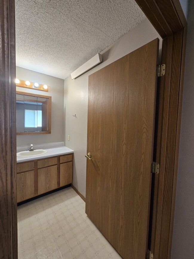 Building Photo - 8th & 8th Apartments