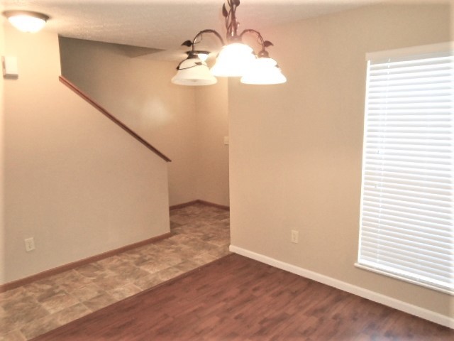Building Photo - 2194 Dry Ridge Ct