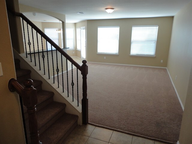 Building Photo - 5512 Parkview Hills Ln