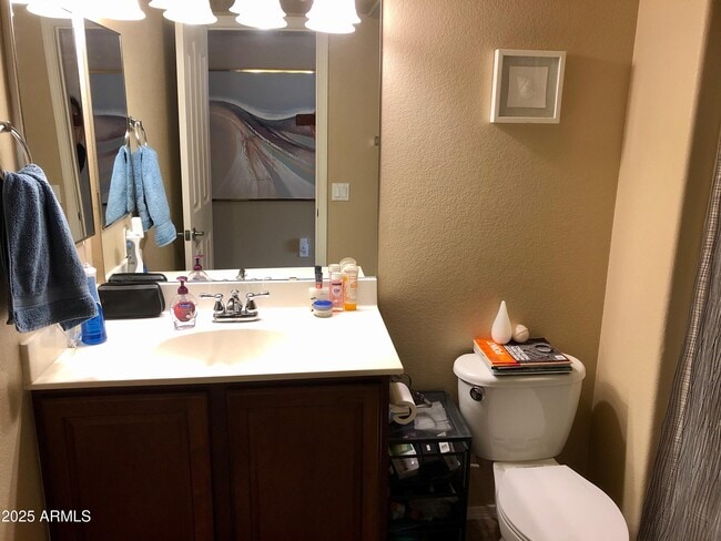 Building Photo - 2401 E Rio Salado Pkwy