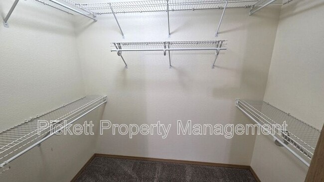 Building Photo - 2122 Tidepool Pl E