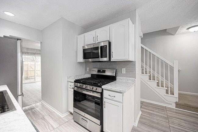 Building Photo - 97 Tarryton Ct W