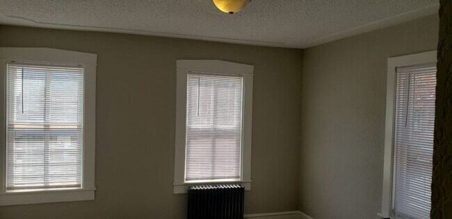 Primary Photo - 213 W Orange St