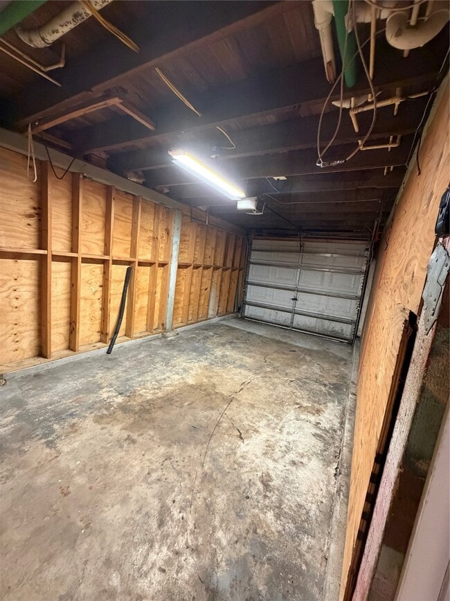 Building Photo - 4505 Avenue K