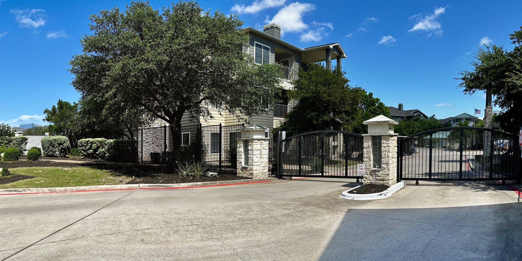 Building Photo - 2320 Gracy Farms Ln