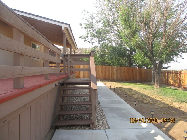 Building Photo - 650 Joette Dr