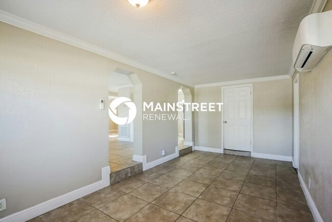 Building Photo - 2 Bedroom Pet-Friendly Home in Pompano Bea...