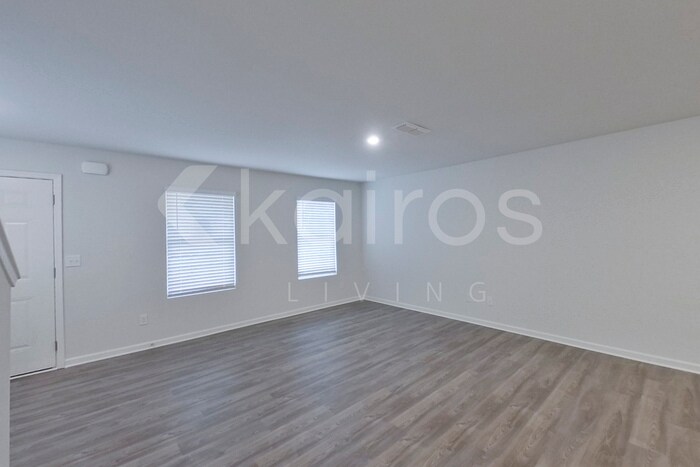 Building Photo - 528 Ivy Brook Way