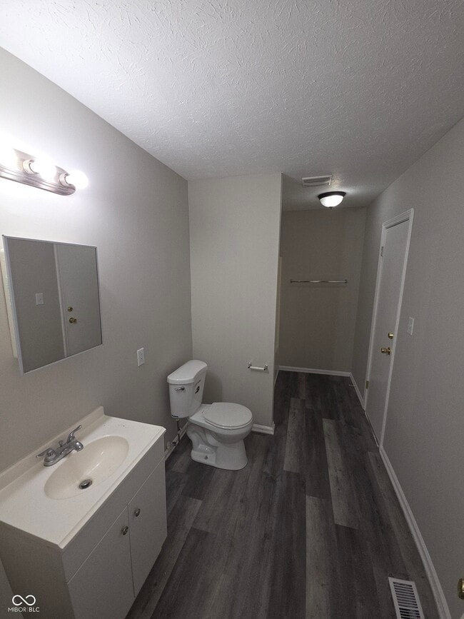 Building Photo - 3614 E New York St