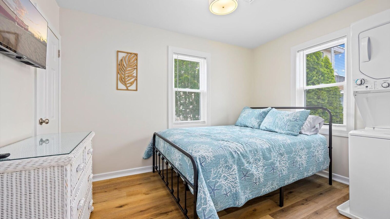 Building Photo - 124 W Heather Rd