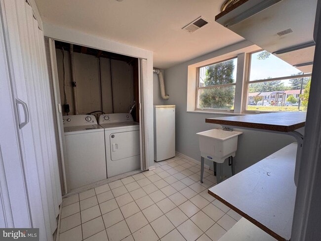 Building Photo - 6917 Villa-Del-Rey Ct